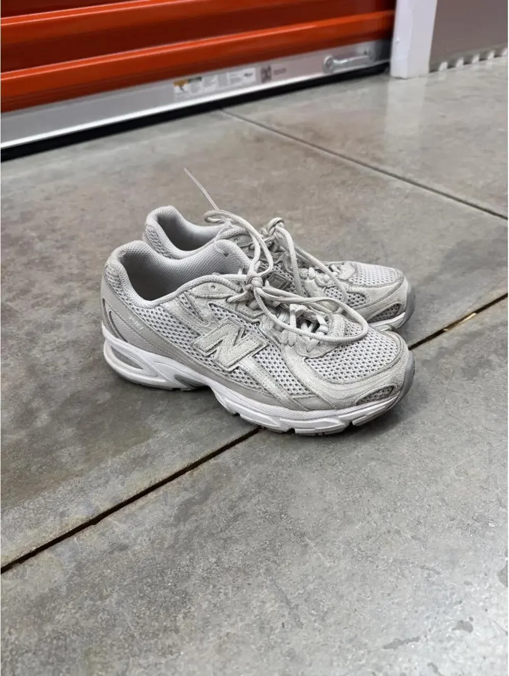 New balance 740v2 grey days chunky running gym shoes size 8 WOMENS / 6.5 MENS